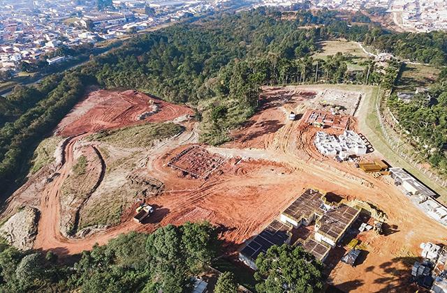 Terrenos, Loteamentos e Áreas Rurais - 